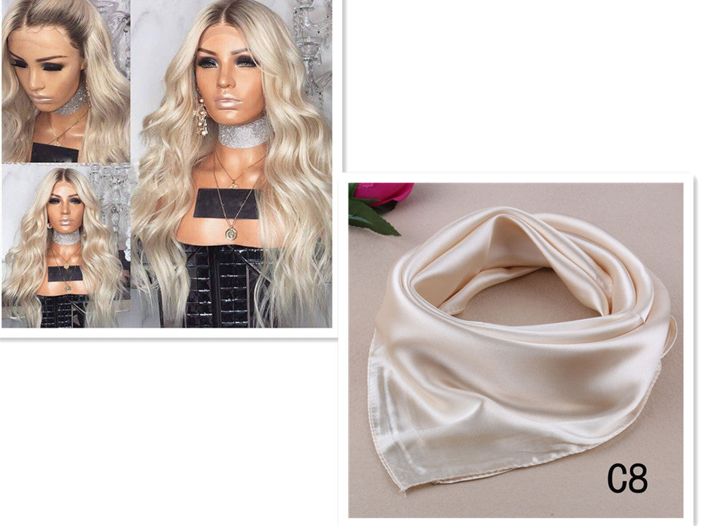 Blonde long curly wigs